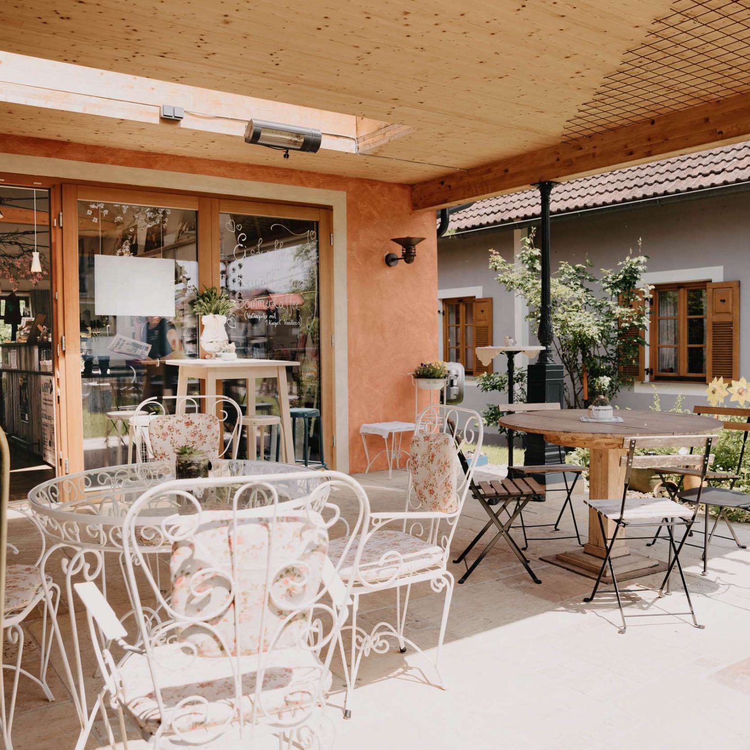 achromaticphotography-6_Cafe_Kathinka-1